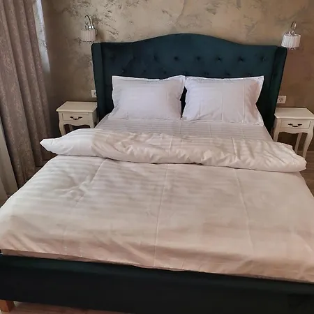 Iris Luxury Apartment *